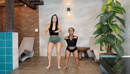 DWARF GIRL TRY TO CARRY ASIAN PRINCESS By ANANZINHA AND YUMME CAM BY DANI FULL HD