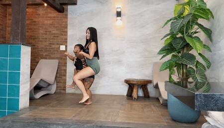 DWARF GIRL TRY TO CARRY ASIAN PRINCESS PART 2 By ANANZINHA AND YUMME CAM BY DANI FULL HD