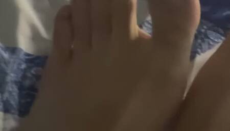 Feet come and see em!!