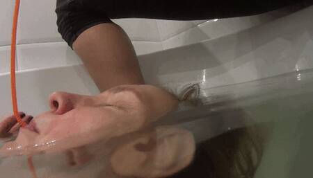 EAR BUBBLES AND EAR POKING ST (E)