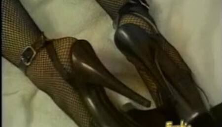 Watch crazy wench's trailer