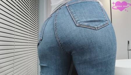 Bubbly jeans farts !