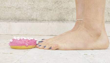 Pink doughnut barefeet crush