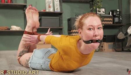 Frida - Barefoot Hogtie on the Floor with Ring Gag (UHD 4K MP4)