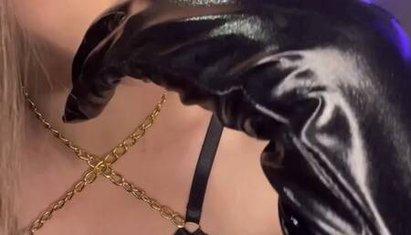 Latex Gloves Finger Sucking & Spitting