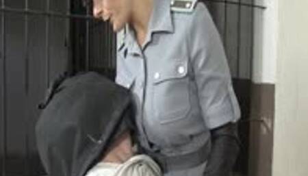 interrogate the spy - mp4 1080p