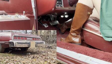 Been several weeks! REVVING in high brown boots!