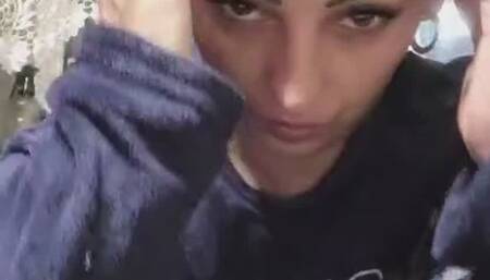 Anna Sparkle weakup in the night