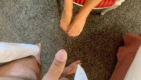 A quick footjob