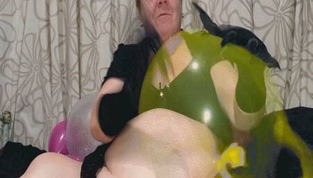 Very Long Nails vs Balloons WMV