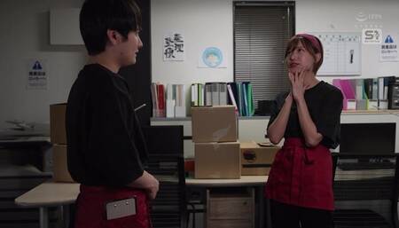 SONE-504 美人で巨乳のバイトの先輩が思いがけず僕を自宅に誘ってくれた… ちょっぴり酔った先輩はいつもよ