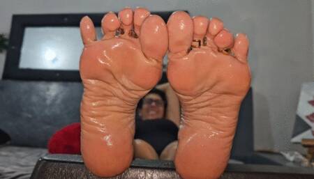 Milah Arches Sublime Oiled Wrinkled Soles Show