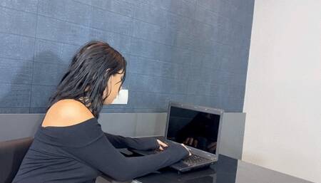 MY JOB IS KISS MY BOSS PART 1 By LILLY AND KIARA CAM BY DANI FULL HD