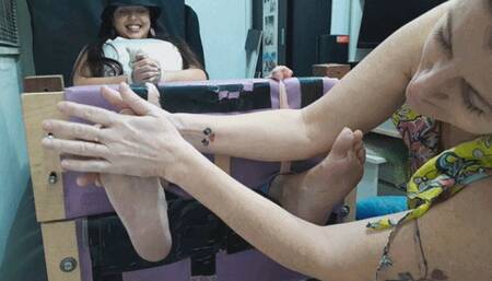 Susu in 11 minutes on the sotck foot tickling video