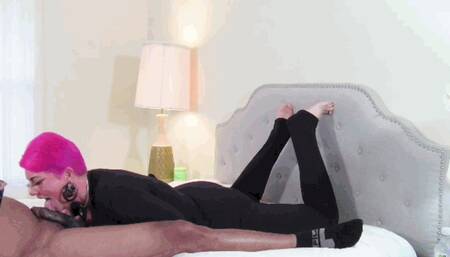 Luna the hot mouth MILF