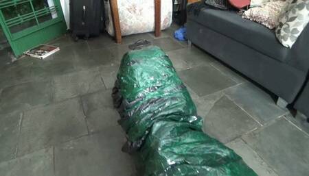 THE SLAVE WITH HER LONG AND STINKY FARTS PART 1 BY KETLYN RAVENA AND DANIEL SANTIAGO CAM BY DANI FULL HD