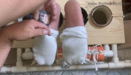 Itching Feet III - itching powder, hold the feet still while tickling