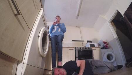 Chelsea's High Heels 2 FLOOR CAM (4K)