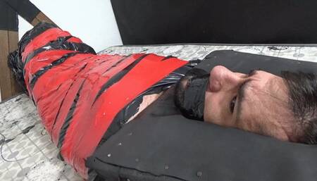 Very hot brunette loves to sit on her slave's face with a lot of heat and leave him completely dominated By Naty Mello and Daniel Santiago Cam By Dani Full HD