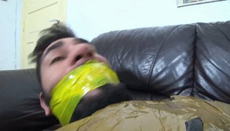 BLONDE PRINCESSES DOING SOFA SLAVE AND FARTING A LOT IN THIS STUPID BY SABRINA GRENN, JENIFER CARTER AND DANIEL SANTIAGO CAM BY DANI FULL HD