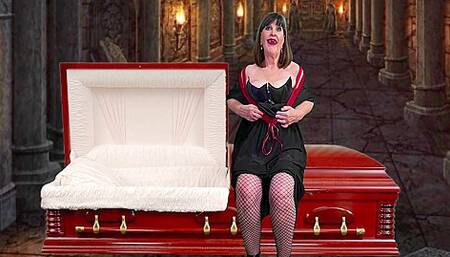 Granny Vampyra: A Pegging, Cocksucking, Cum Drinking Vampire 2 4 2024 Cams1345h