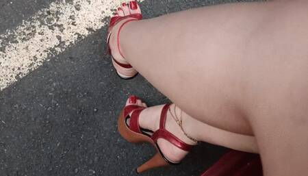 Tami pumps car pedals in high heels and bare feet (4)