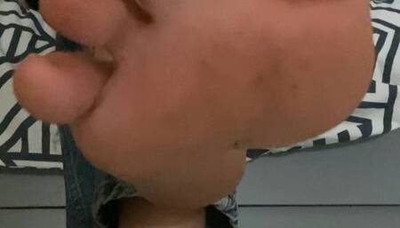 Malena takes off her heels and lets you lick her dirty feet