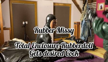Rubbermissy total enclosure rubberdoll gets cock gasmask blowjob breathcontrol