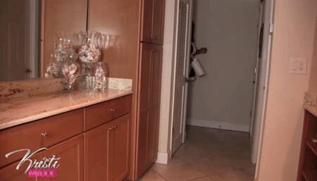 Curious Maid - standard, WMV