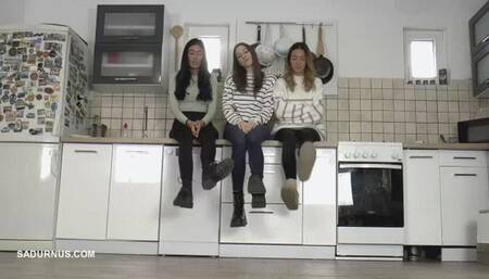 Mistresses's dirty boots mp4