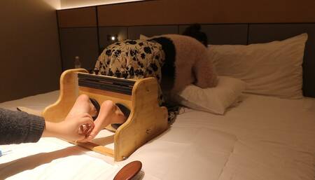 Asian college girl's feet are small and tickled