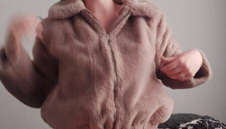 I’m so horny while pregnant! Wearing my fur jacket too!