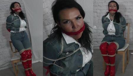 Victoria; Detective in the Red