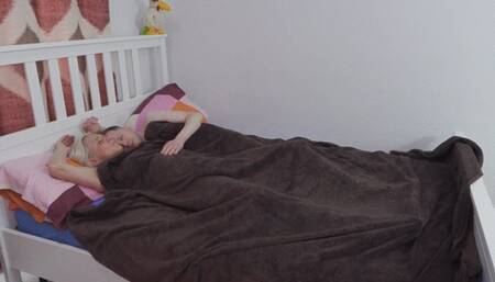 Early morning sex with Mr Silkbone