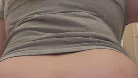 Loose dump in busy public bathroom!