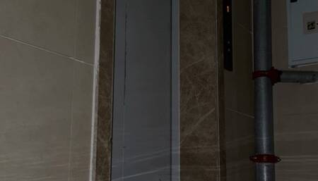 SubnCuff_BlindfoldedExposedatElevatorGateChallenge0103