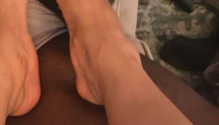 Tiippy toes gives sensual and sexy FJ to bbc