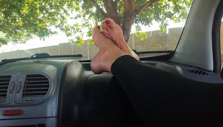 Pronounced arches and beautiful soles while riding in my car (1)