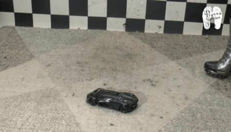 RC-Car under heeled NewRocks