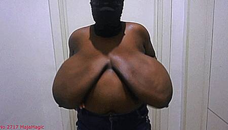 Maja meets Stephanie Part 1 - Big Boobs Bouncing in Slow Motion with Busty Stephanie (Clip No 2717 - mp4 version)