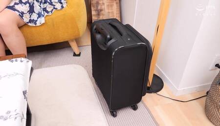 KAAD-078 Beautiful Mother-in-Law Mayumi Sanada