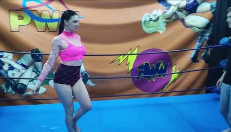 40 y o beautiful fem wrestler vs 20 y o guy