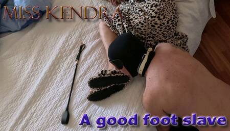 A good foot slave (Part 1)