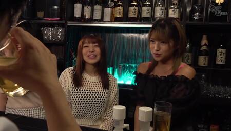 [MVG-083] マゾ女を性奴●にできるSMガールズBar 渚みつき - 1of5