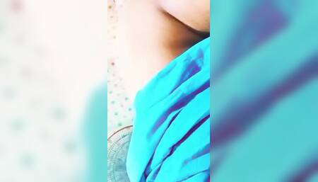 Bangladesh's Romantic and Hot Village Aunty House Wife