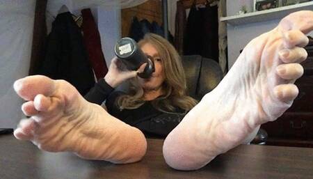 FEET AND SWEET TART SUCKING 2025