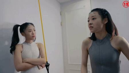 Lezbo vs Lez-hater Round 1 Classic catfight