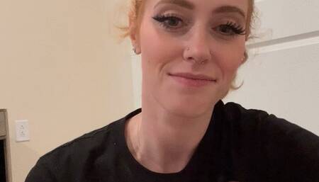 Redhead Foot and Toe Sucking