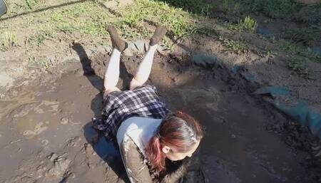 Messing up my school outfit in mud
