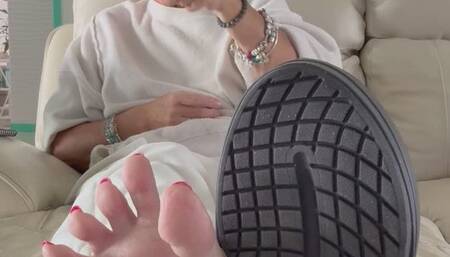 SPH, fat shaming, feet worship and cuckold